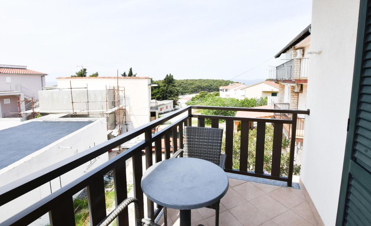 Apartments Karmen Primošten Zewnętrze zdjęcie