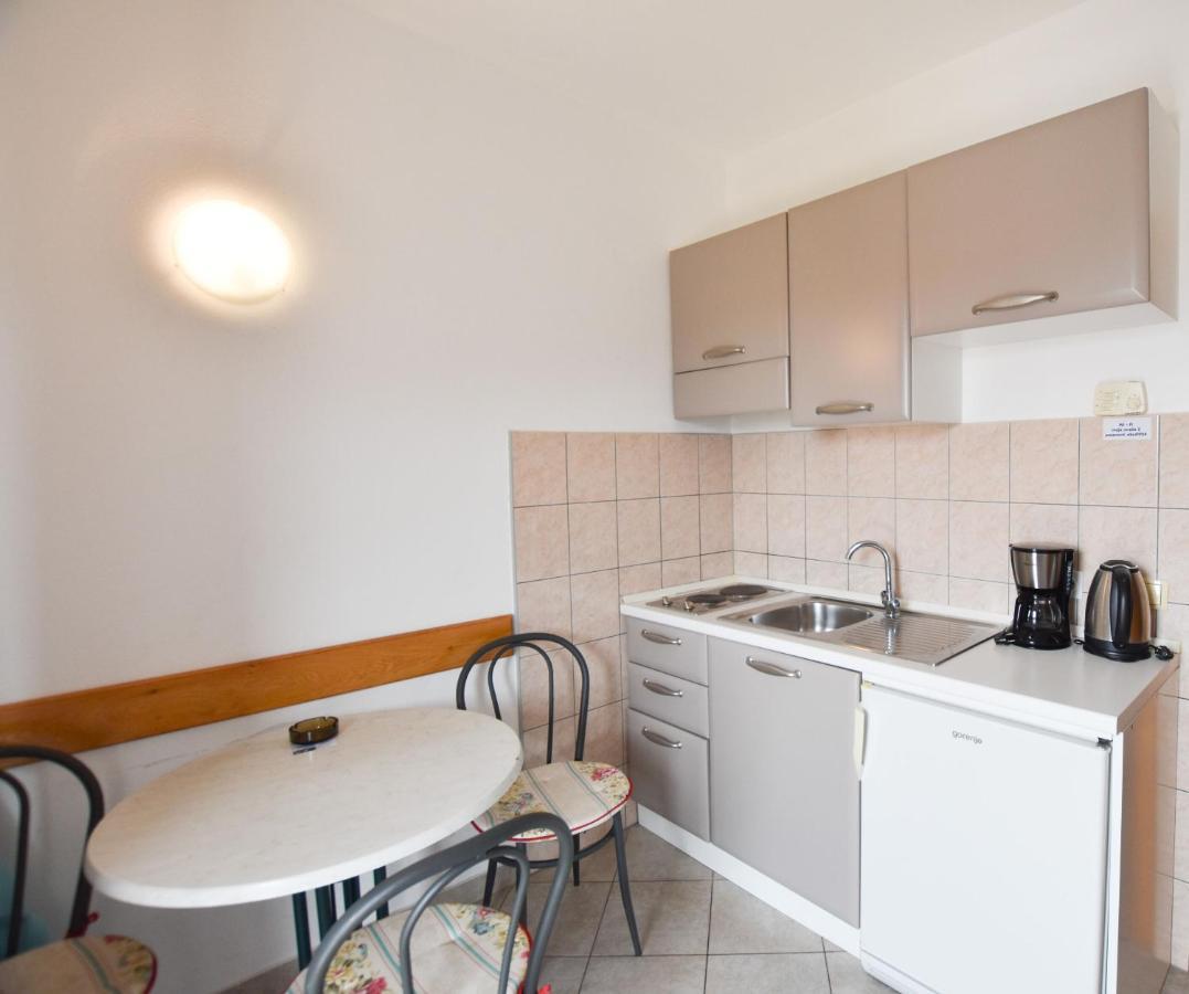 Apartments Karmen Primošten Zewnętrze zdjęcie